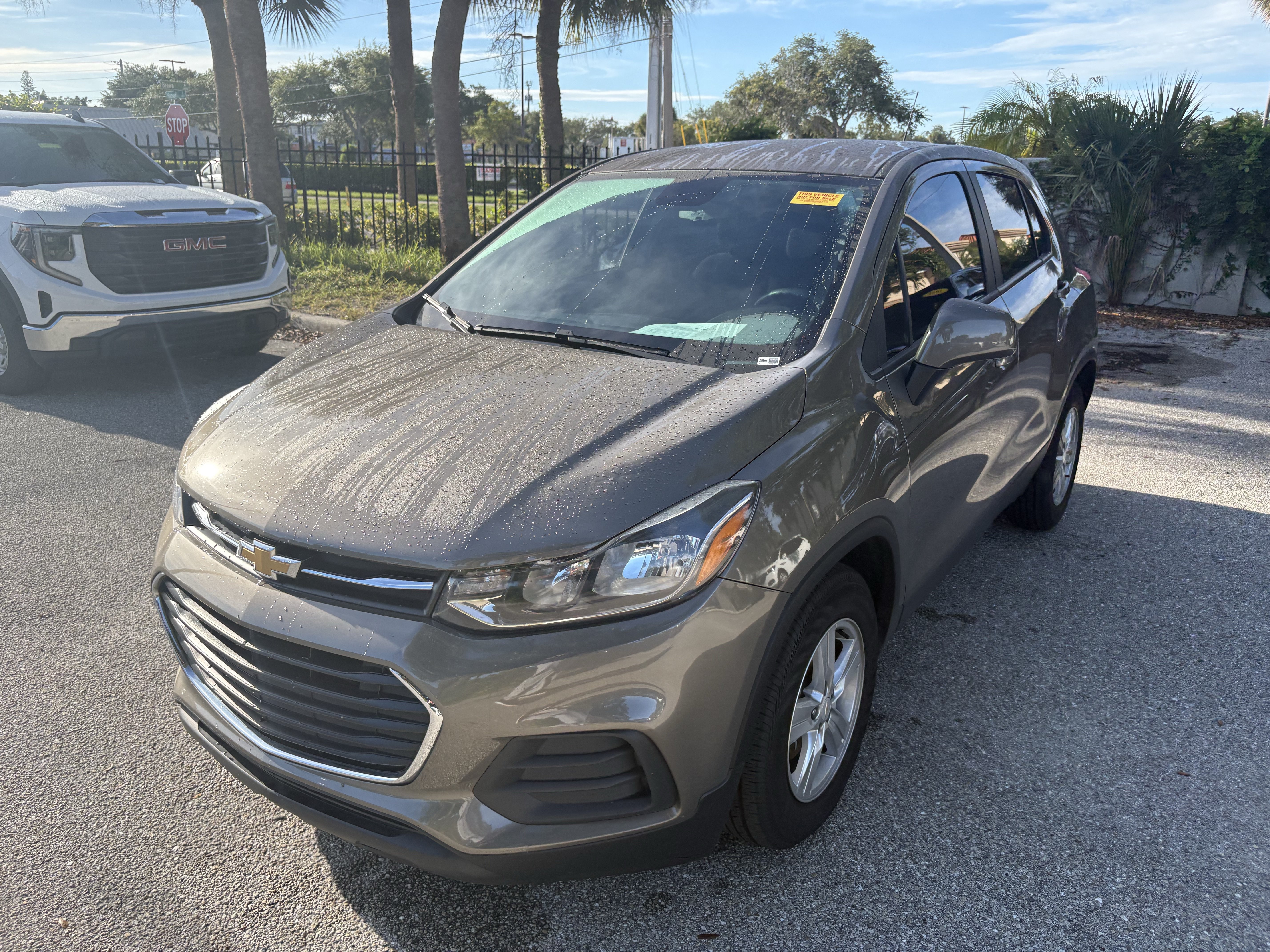 Used 2021 Chevrolet Trax LS FWD image 3
