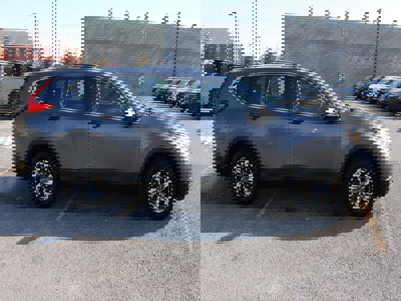 Used 2018 Honda CR-V LX image 4