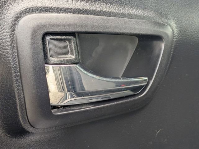 Used 2020 Toyota Tacoma TRD Off-Road w/ Technology Package image 32