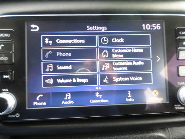 Used 2021 Nissan Kicks SR image 18