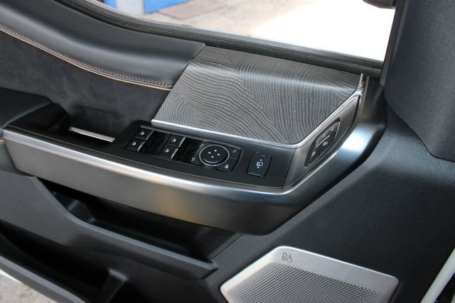 Used 2024 Ford F250 Platinum w/ FX4 Off-Road Package image 29