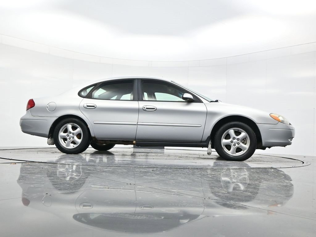 Used 2002 Ford Taurus SE image 41
