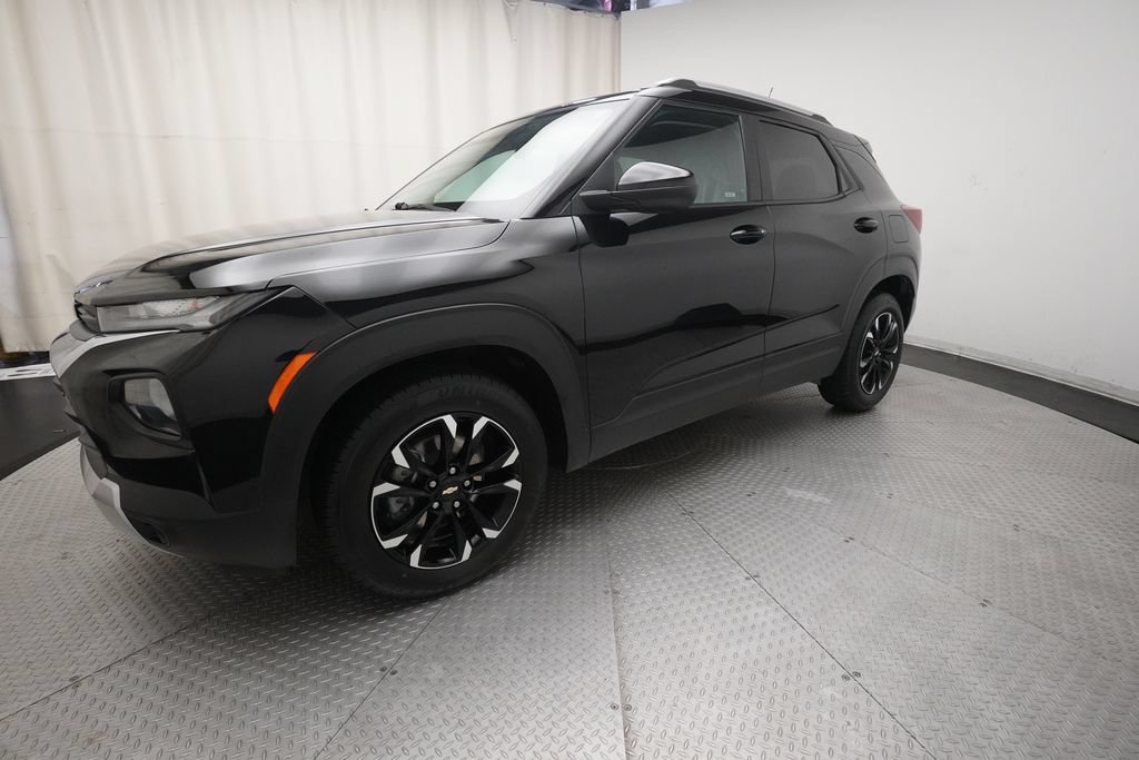 Used 2023 Chevrolet TrailBlazer LT FWD image 1