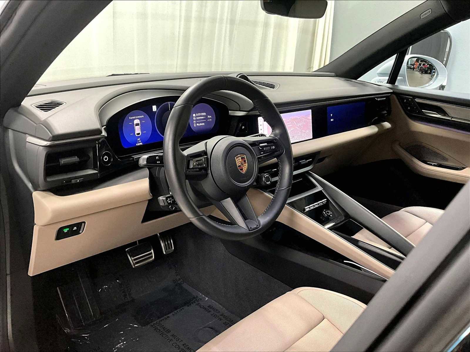 Used 2024 Porsche Macan 4 Electric image 7