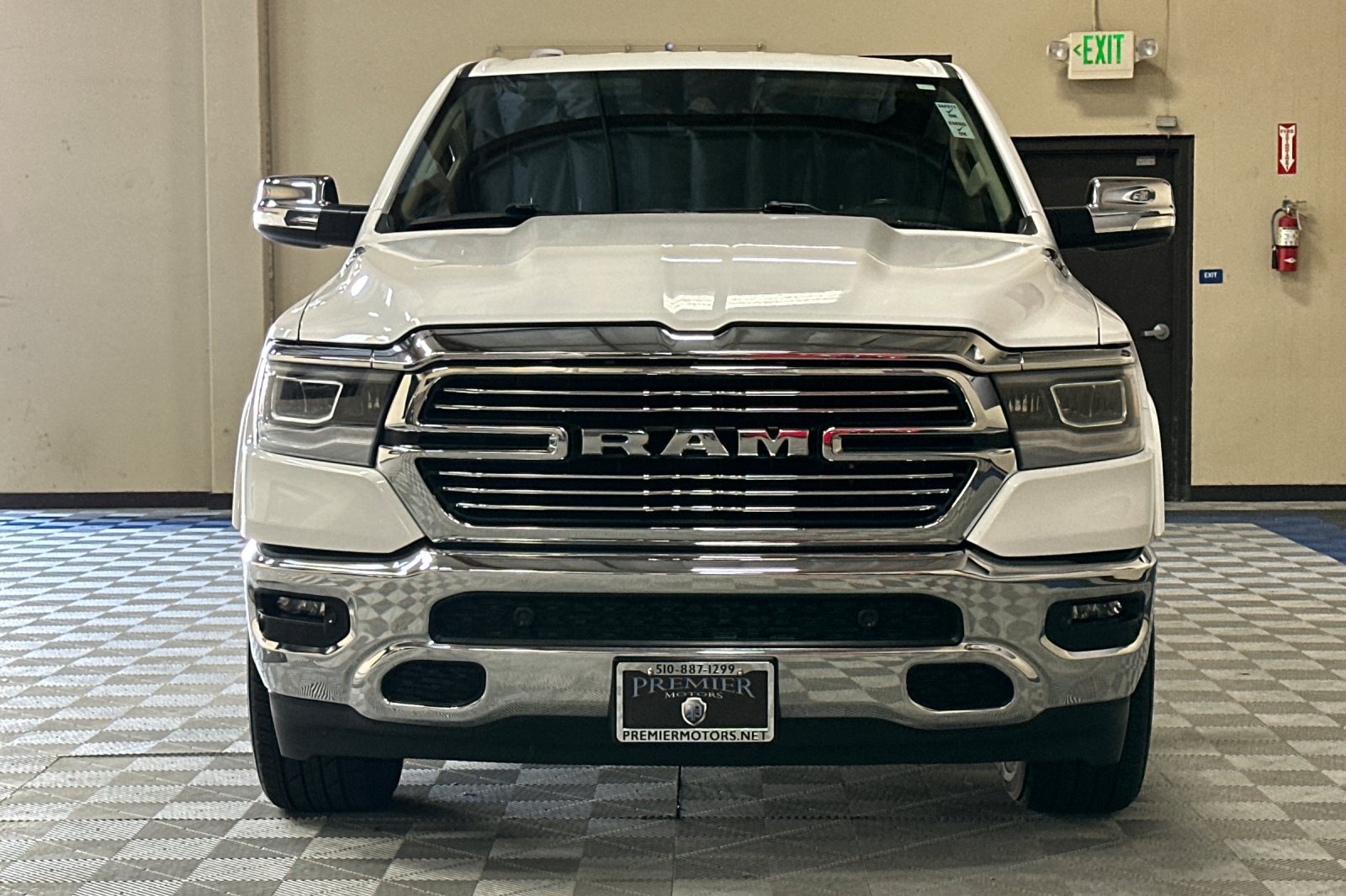 Used 2021 RAM 1500 Laramie AWD/4WD image 9