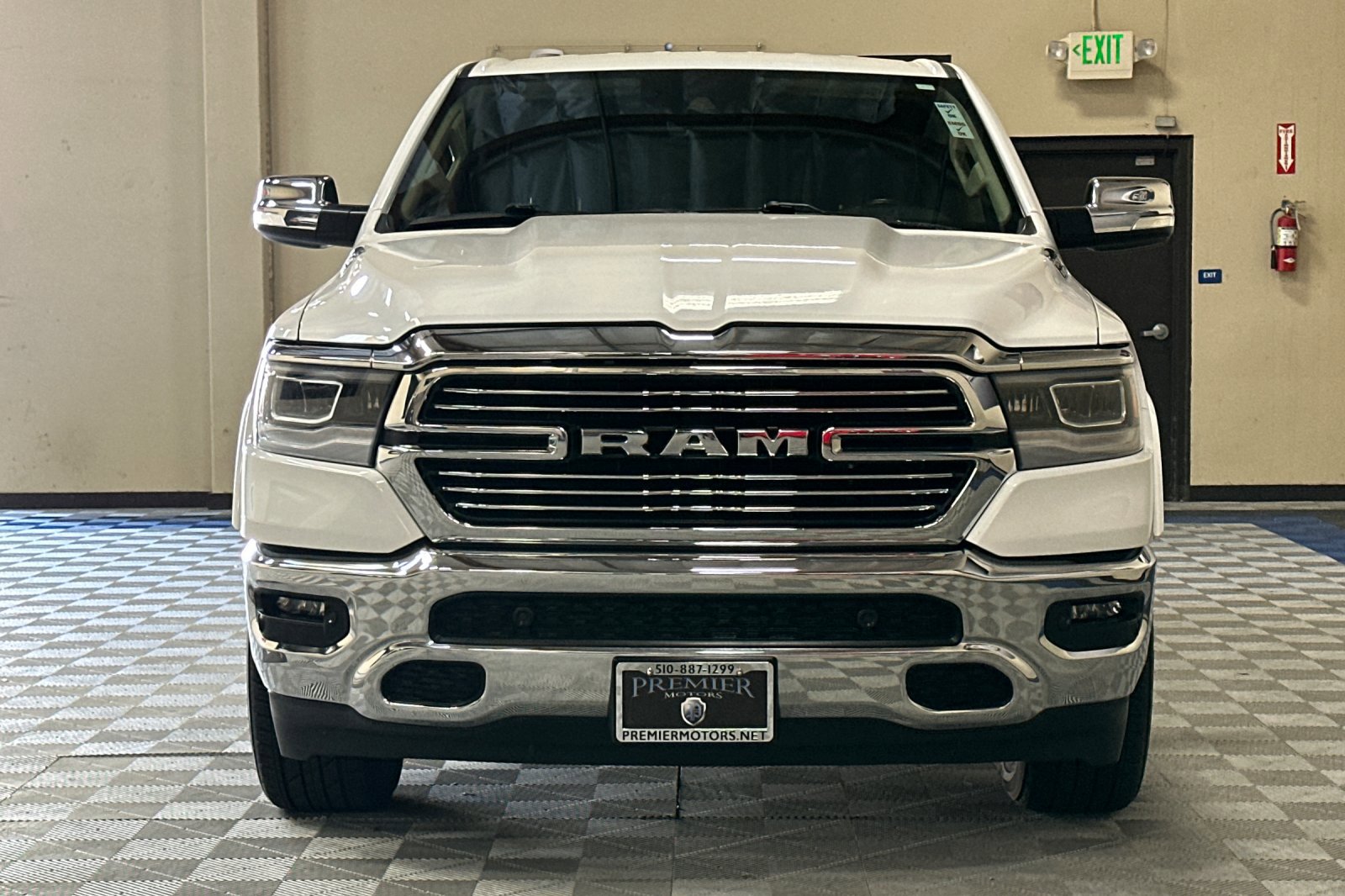 Used 2021 RAM 1500 Laramie AWD/4WD image 9