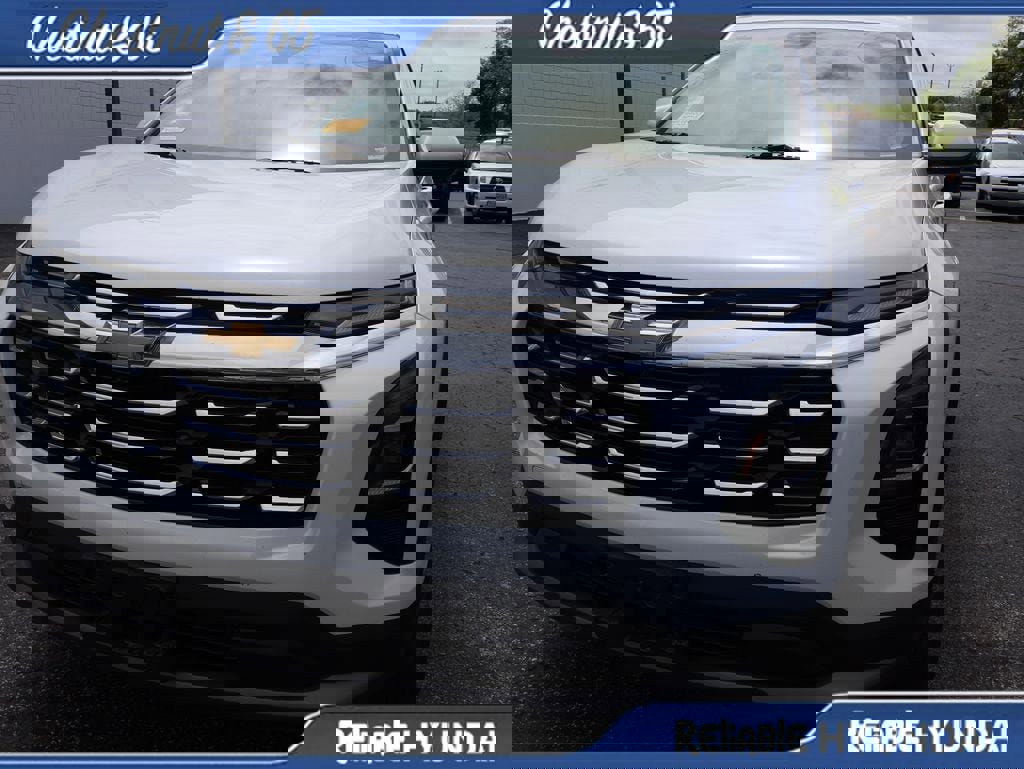 Used 2026 Chevrolet Equinox LT w/ LPO, Floor Liner Package FWD image 13