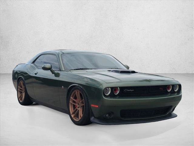 Used 2018 Dodge Challenger R/T Scat Pack RWD image 3