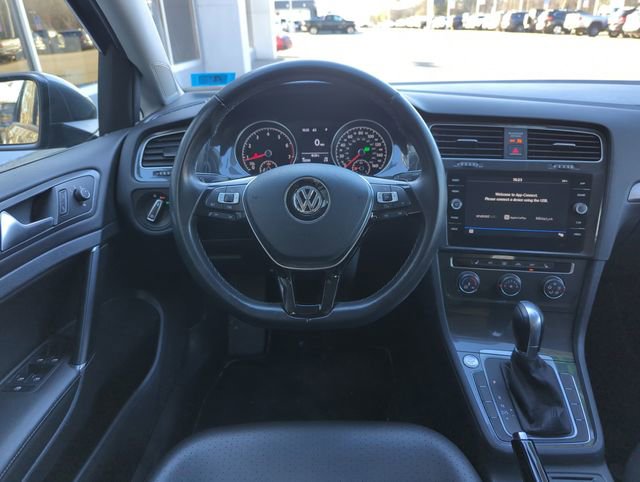 Used 2018 Volkswagen Golf SE image 20