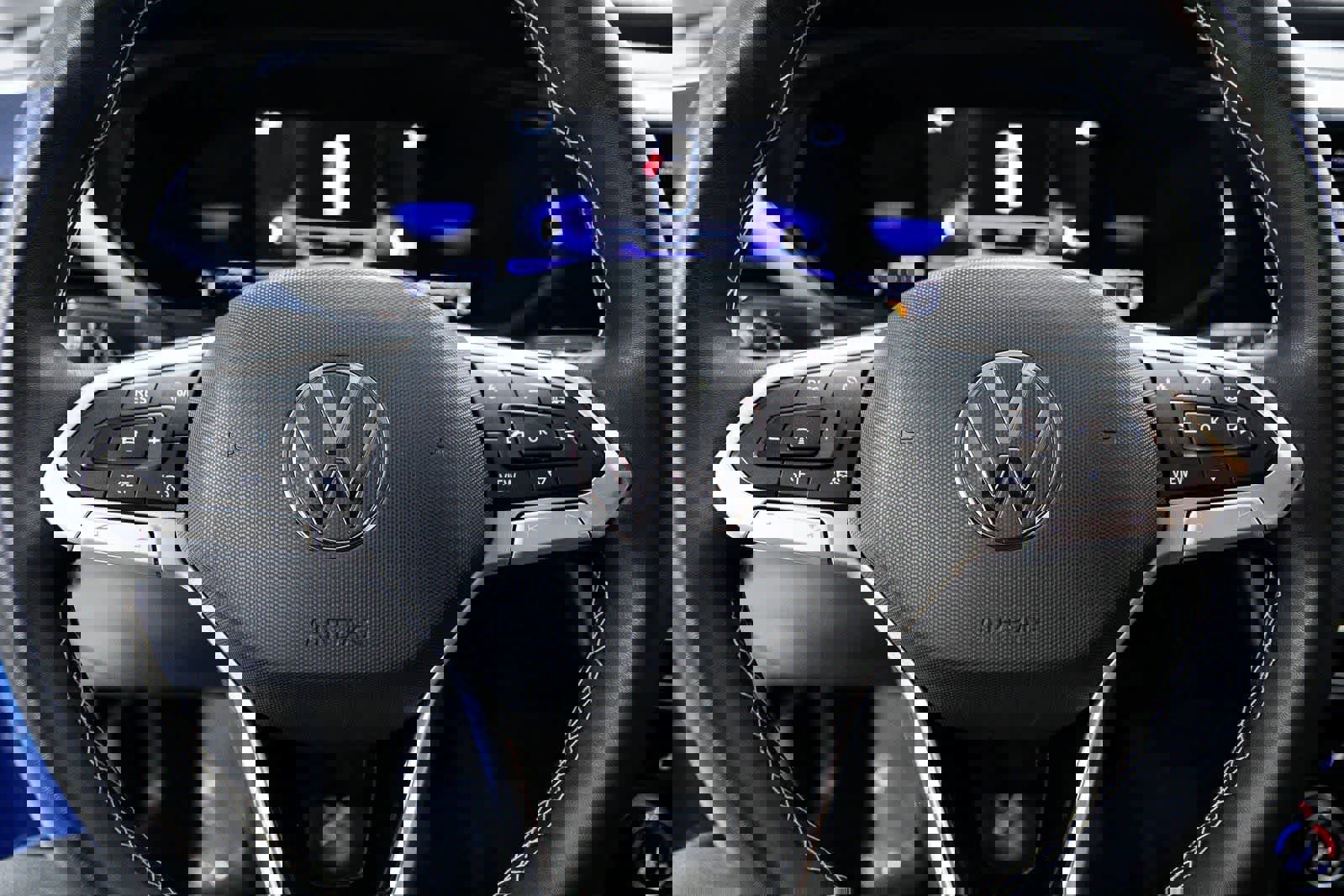 Used 2023 Volkswagen Taos SE image 15