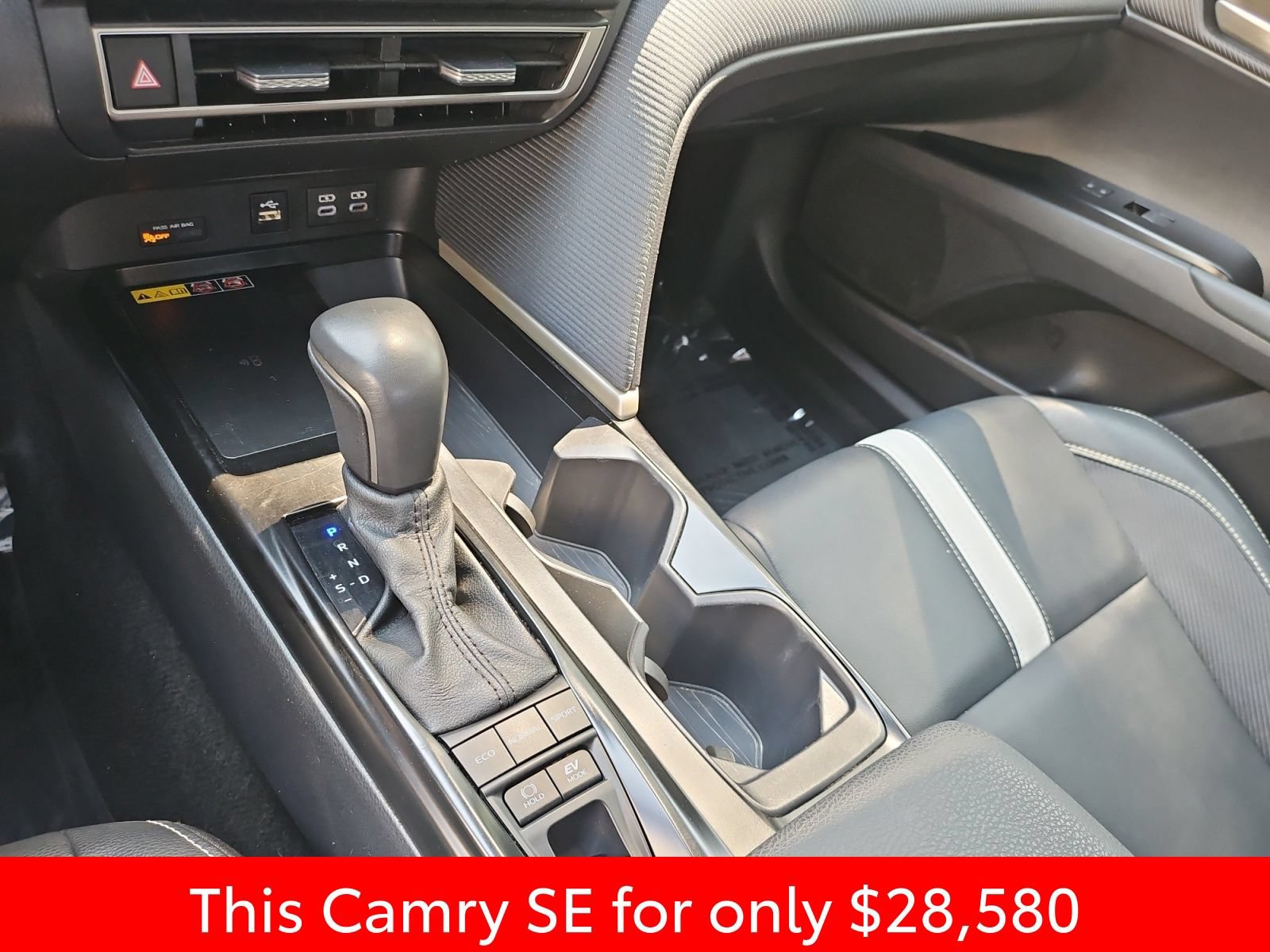 Used 2025 Toyota Camry SE FWD image 24