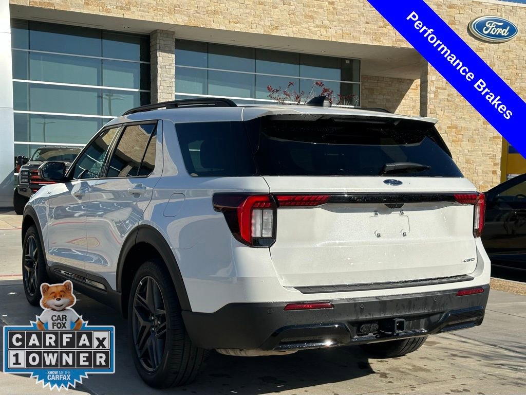 Used 2025 Ford Explorer ST-Line w/ ST-Line Street Pack image 11