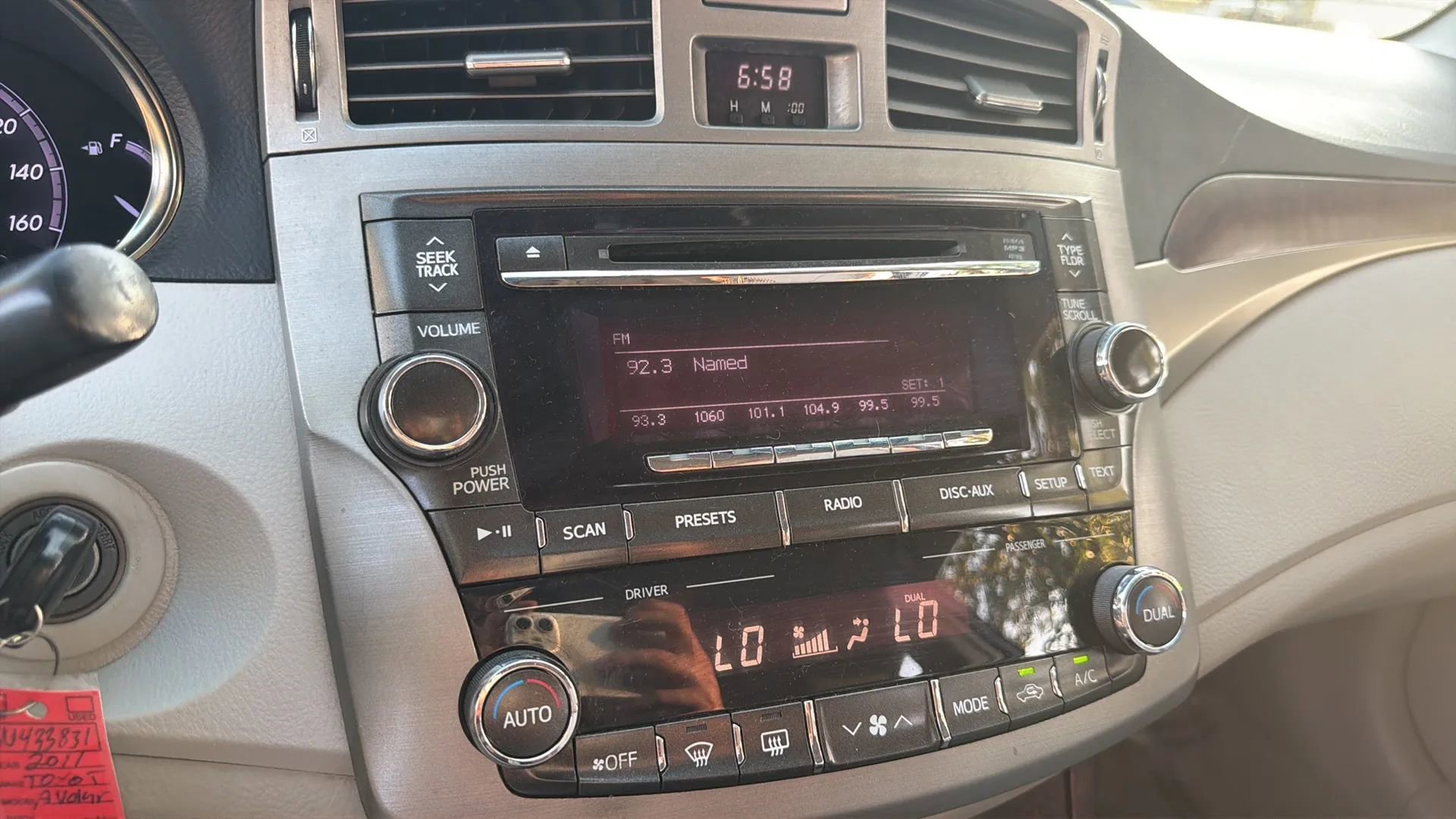 Used 2011 Toyota Avalon FWD image 19