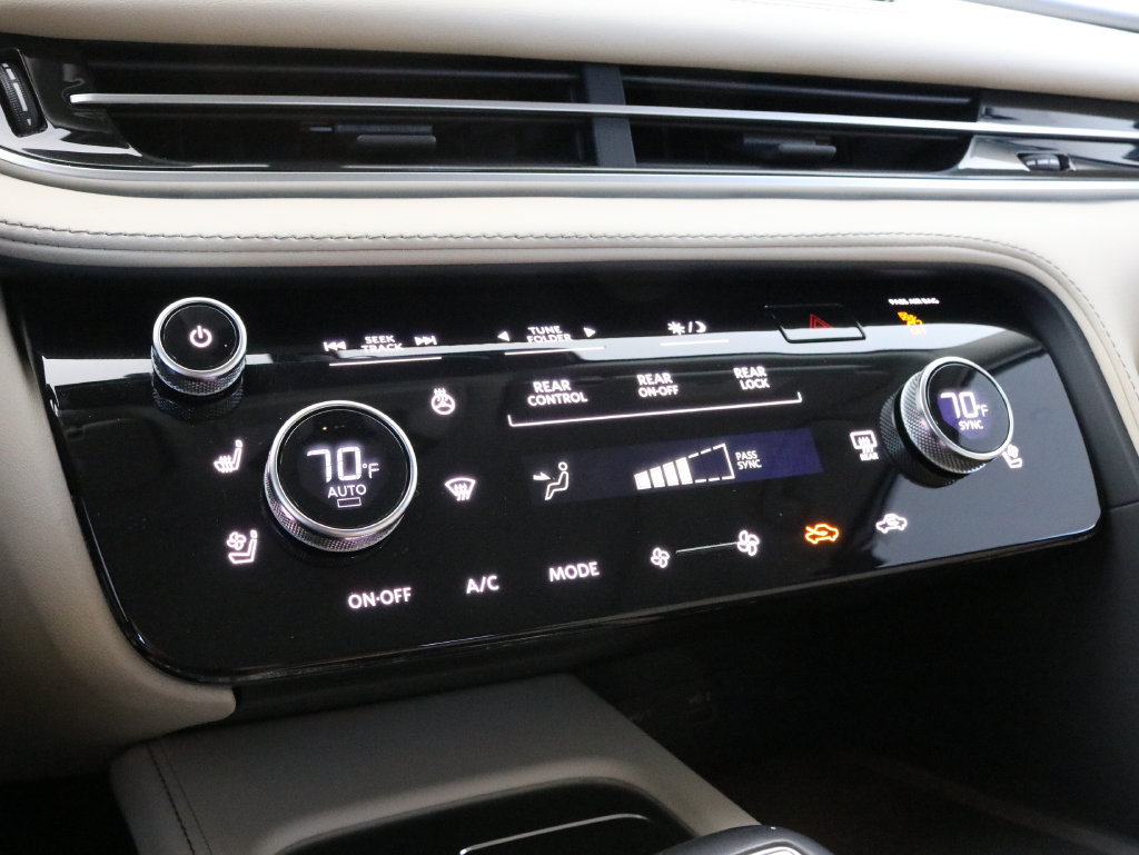 Used 2023 INFINITI QX60 Luxe AWD/4WD image 19