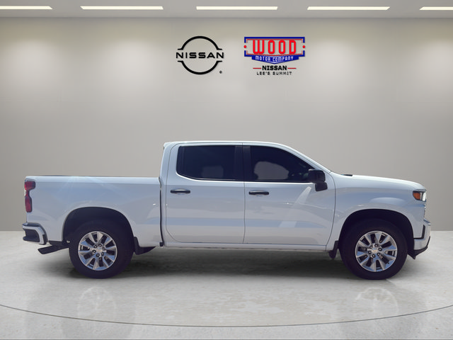 Used 2022 Chevrolet Silverado 1500 Custom w/ Safety Confidence Package AWD/4WD image 2