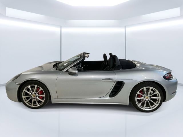 Used 2017 Porsche 718 Boxster S RWD image 2