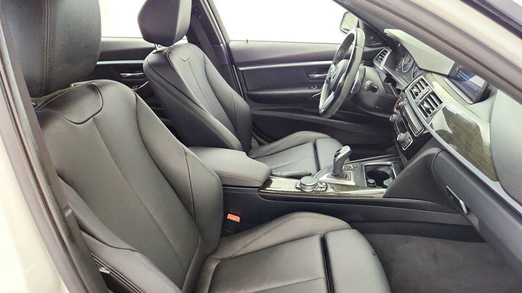 Used 2016 BMW 340i Sedan RWD image 24