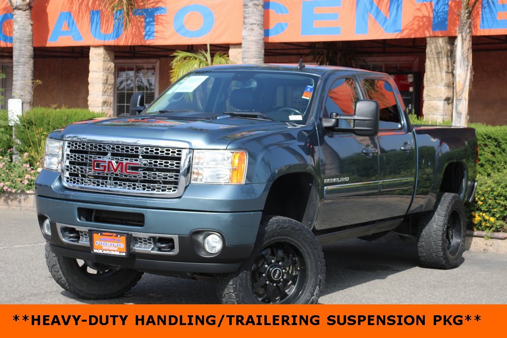 Used 2011 GMC Sierra 2500 Denali image 4