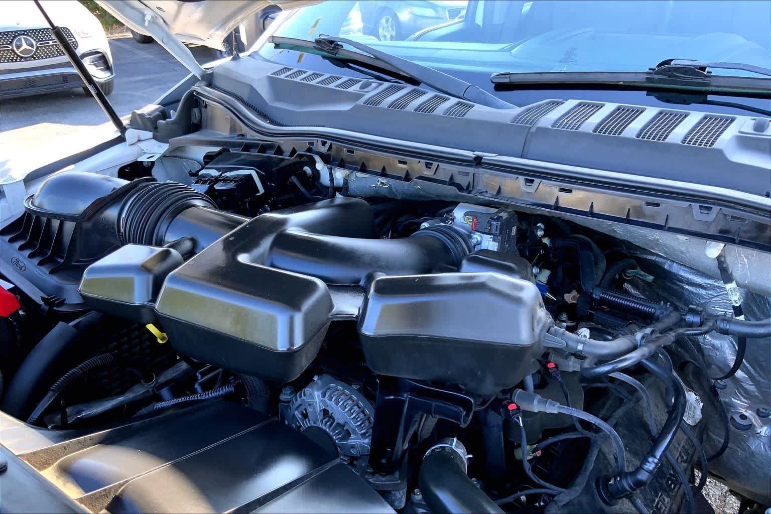 Certified 2017 Ford F250 Lariat w/ Lariat Value Package RWD image 28