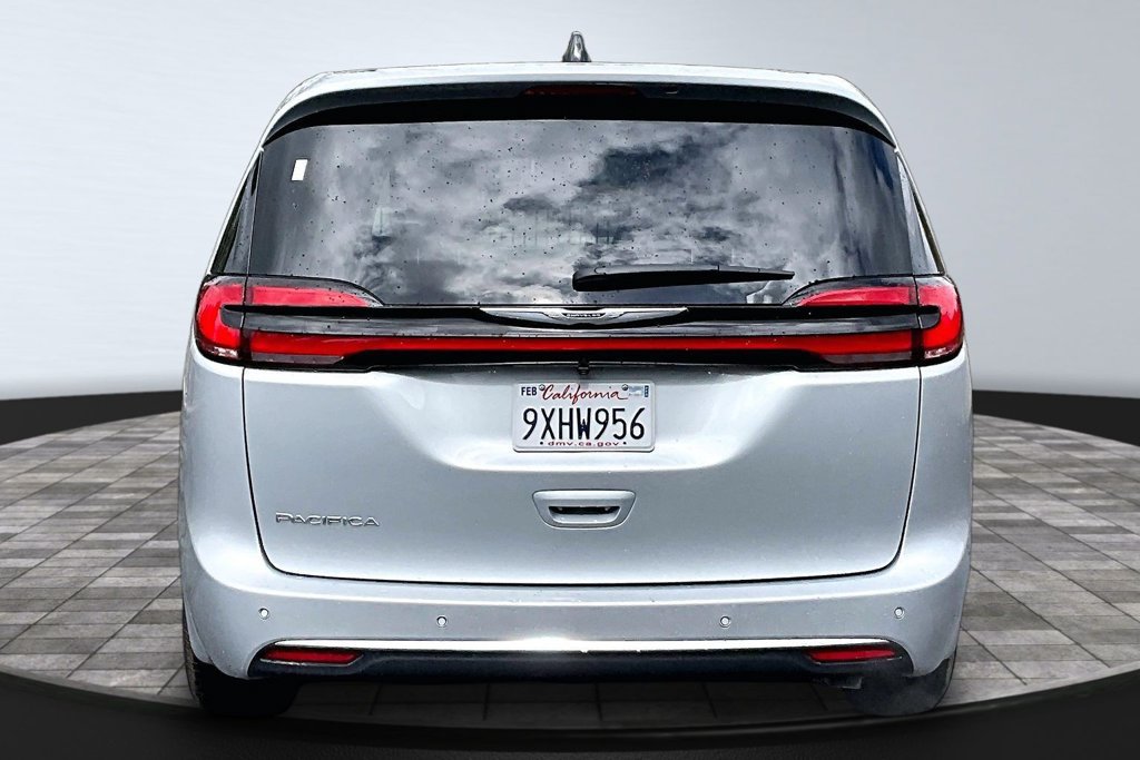 Certified 2026 Chrysler Pacifica Select FWD image 24