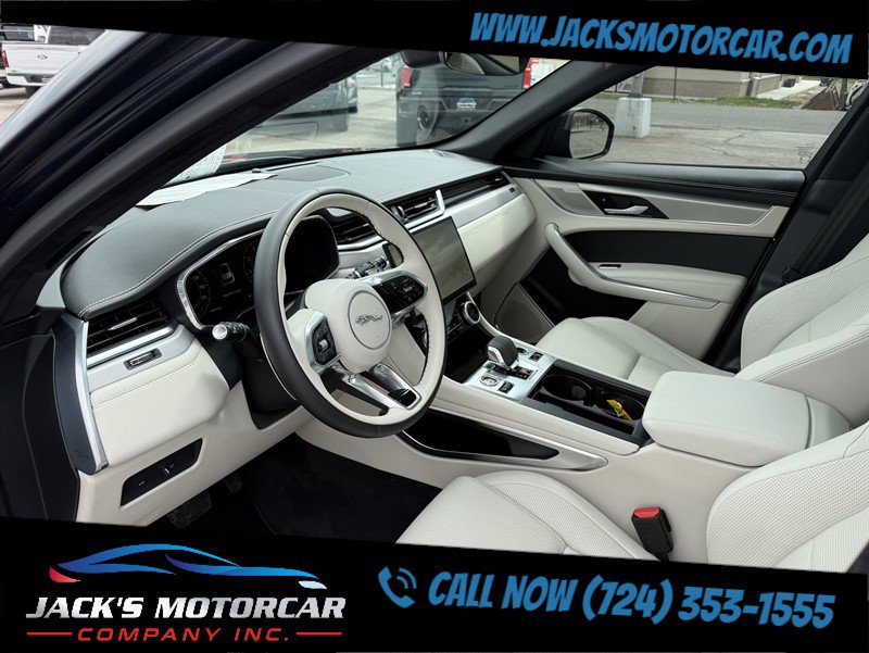 Used 2024 Jaguar F-PACE R-Dynamic S image 29