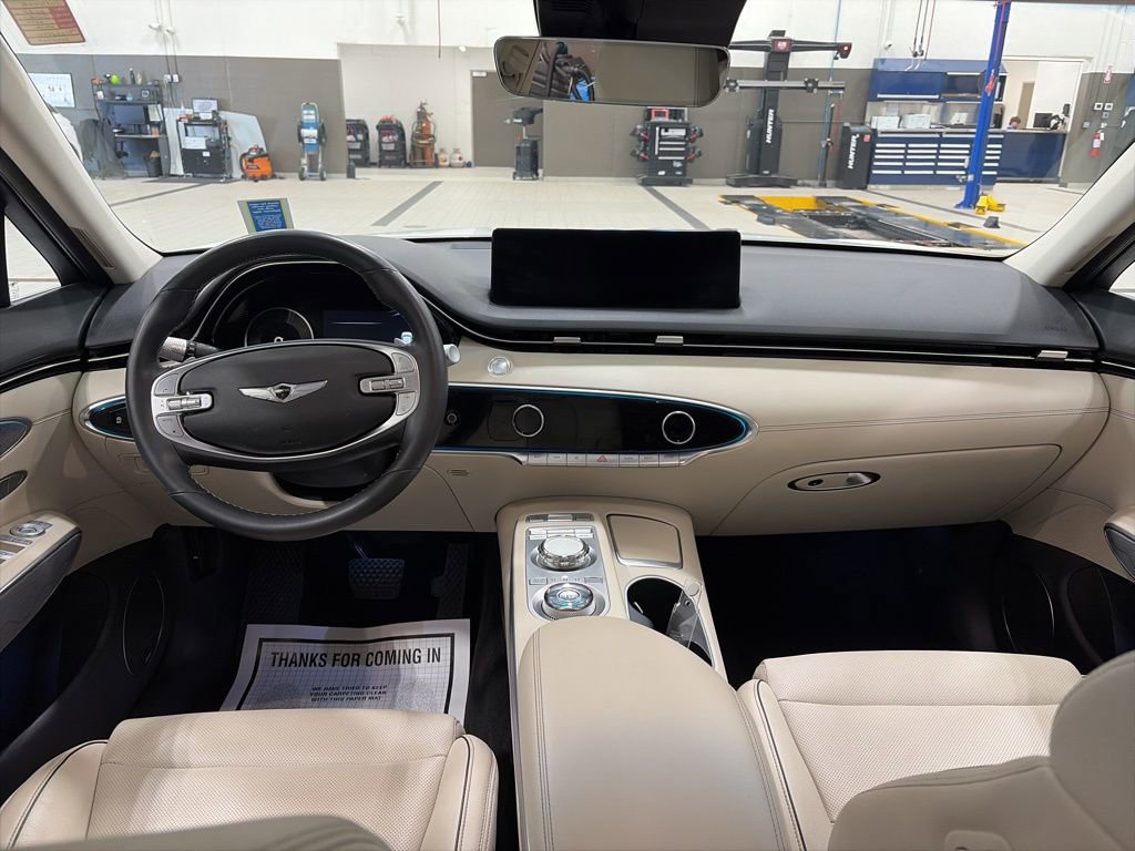Used 2022 Genesis GV70 2.5T w/ Advanced Package image 6
