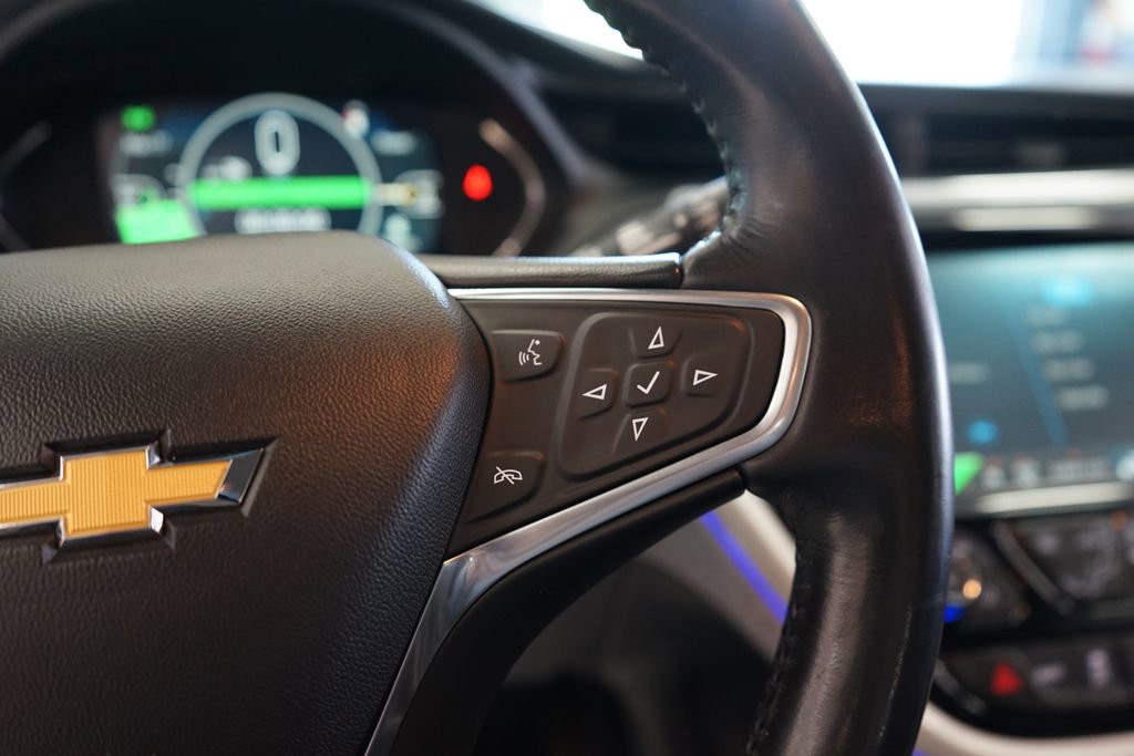 Used 2018 Chevrolet Bolt Premier w/ Driver Confidence II Package FWD image 34
