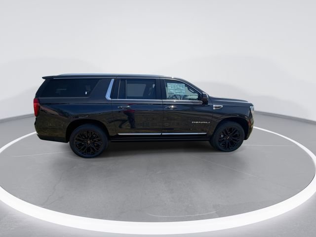 New 2026 GMC Yukon XL Denali w/ Denali Reserve Package AWD/4WD image 9