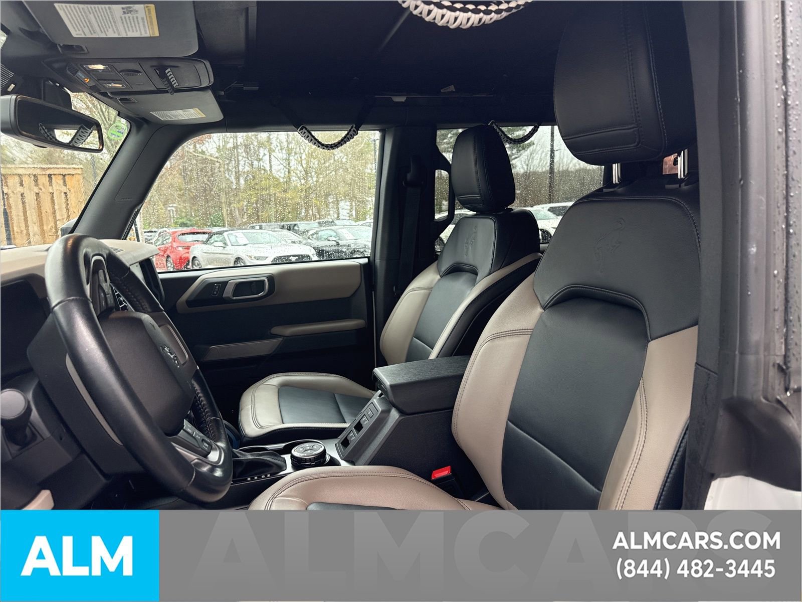 Used 2023 Ford Bronco Wildtrak image 9