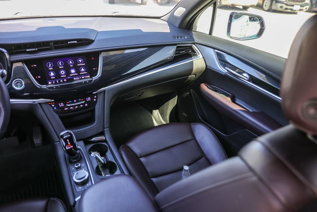 Used 2022 Cadillac XT6 Premium Luxury FWD image 30