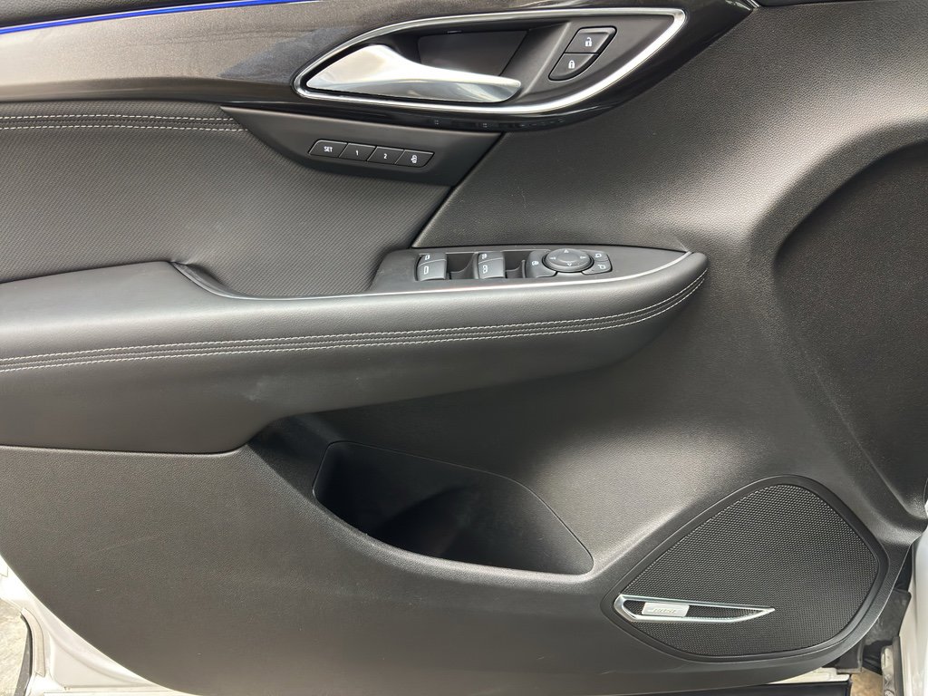 Used 2025 Buick Envision Preferred image 14