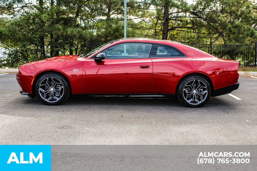 Used 2024 Dodge Charger R/T w/ Plus Group image 7