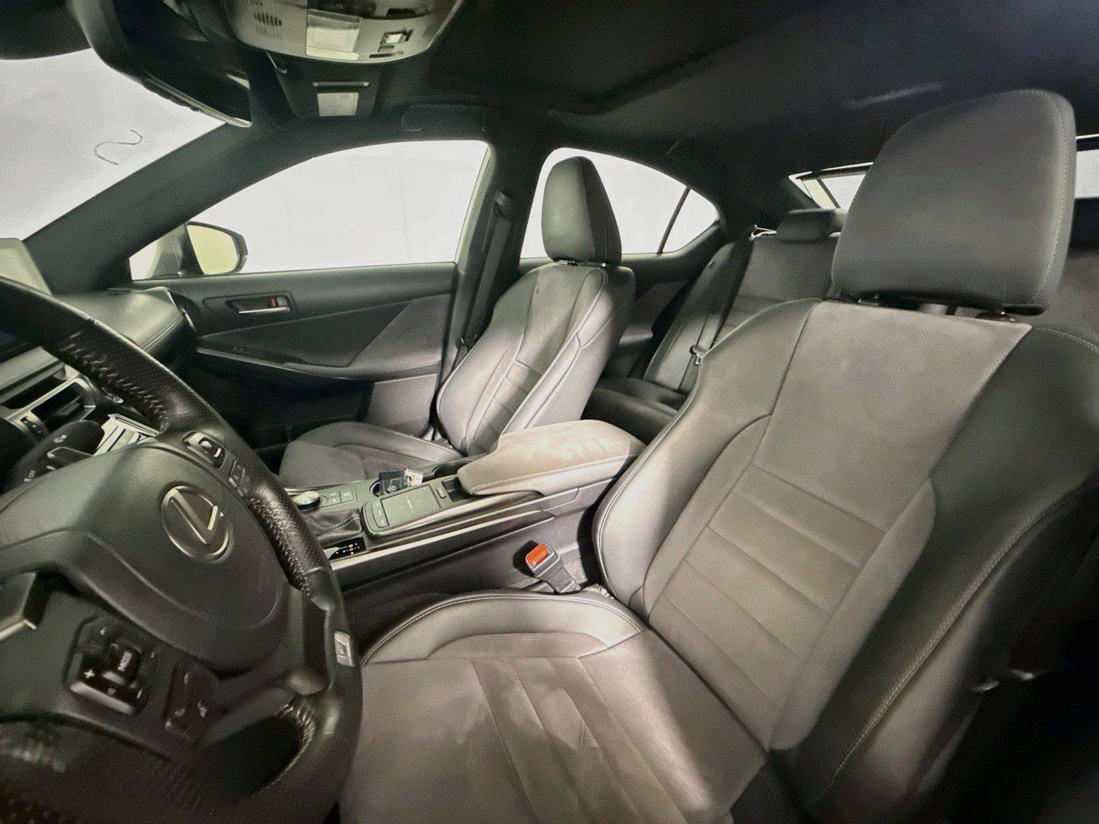 Used 2022 Lexus IS 500 w/ Accessory Package RWD image 9