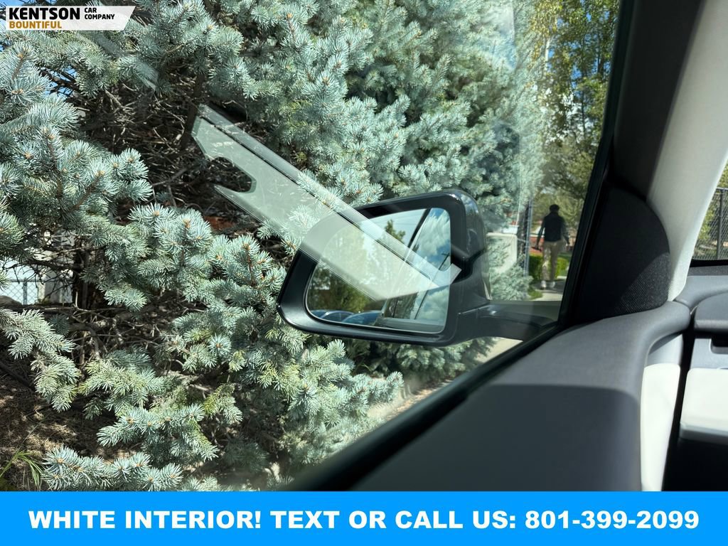 Used 2023 Tesla Model Y Long Range AWD/4WD image 19