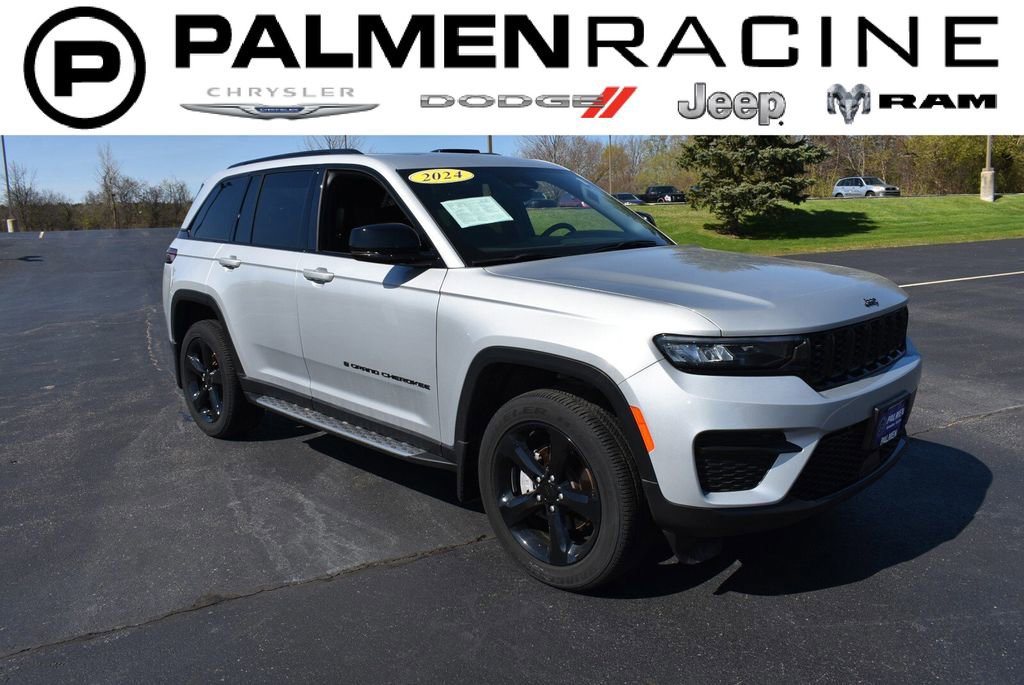 Used 2024 Jeep Grand Cherokee Altitude image 1