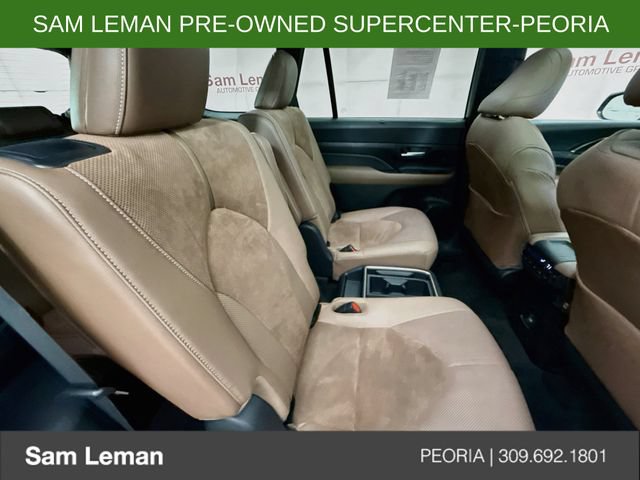 Used 2024 Toyota Grand Highlander AWD Hybrid image 29
