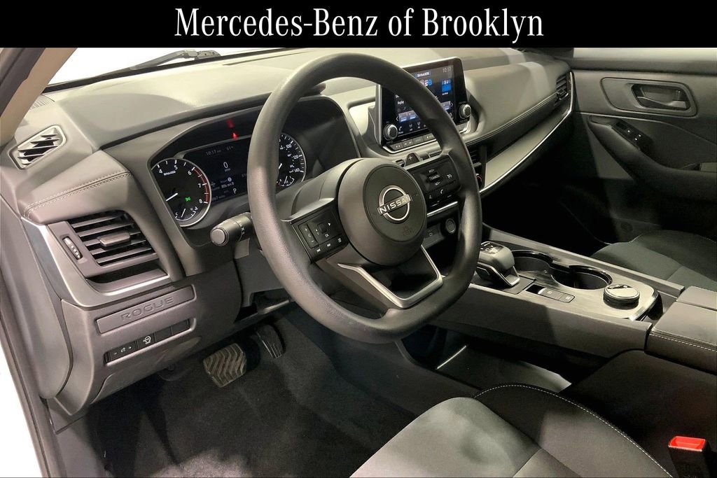 Used 2024 Nissan Rogue S image 16