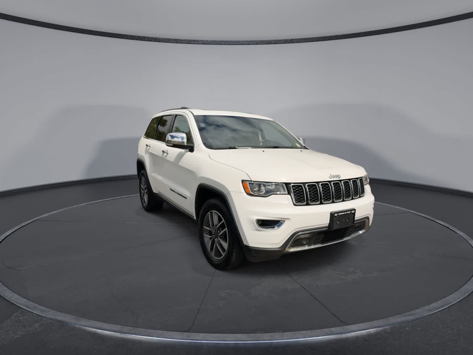 Used 2020 Jeep Grand Cherokee Limited AWD/4WD image 2