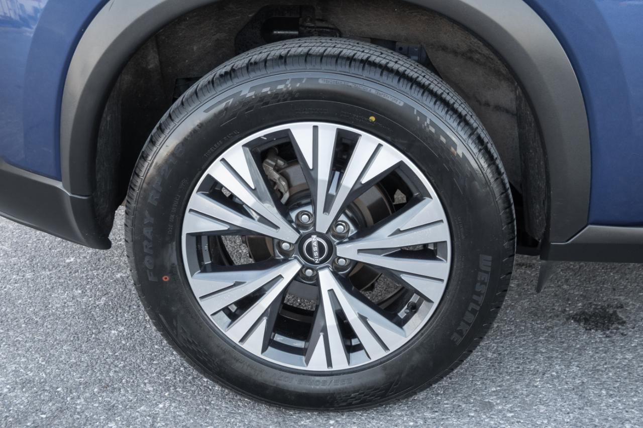Used 2023 Nissan Rogue SV FWD image 36