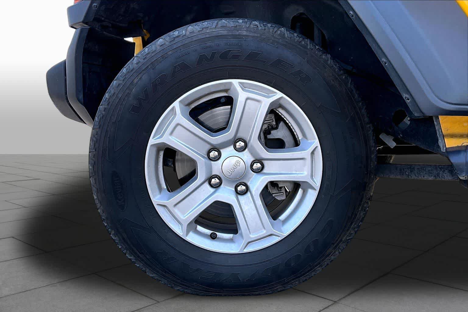 Used 2019 Jeep Wrangler Unlimited Sport S AWD/4WD image 10
