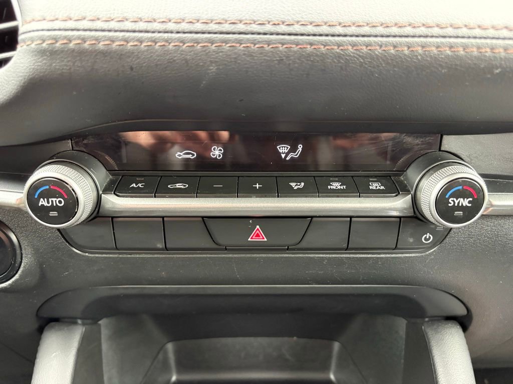 Used 2024 MAZDA MAZDA3 s FWD image 31