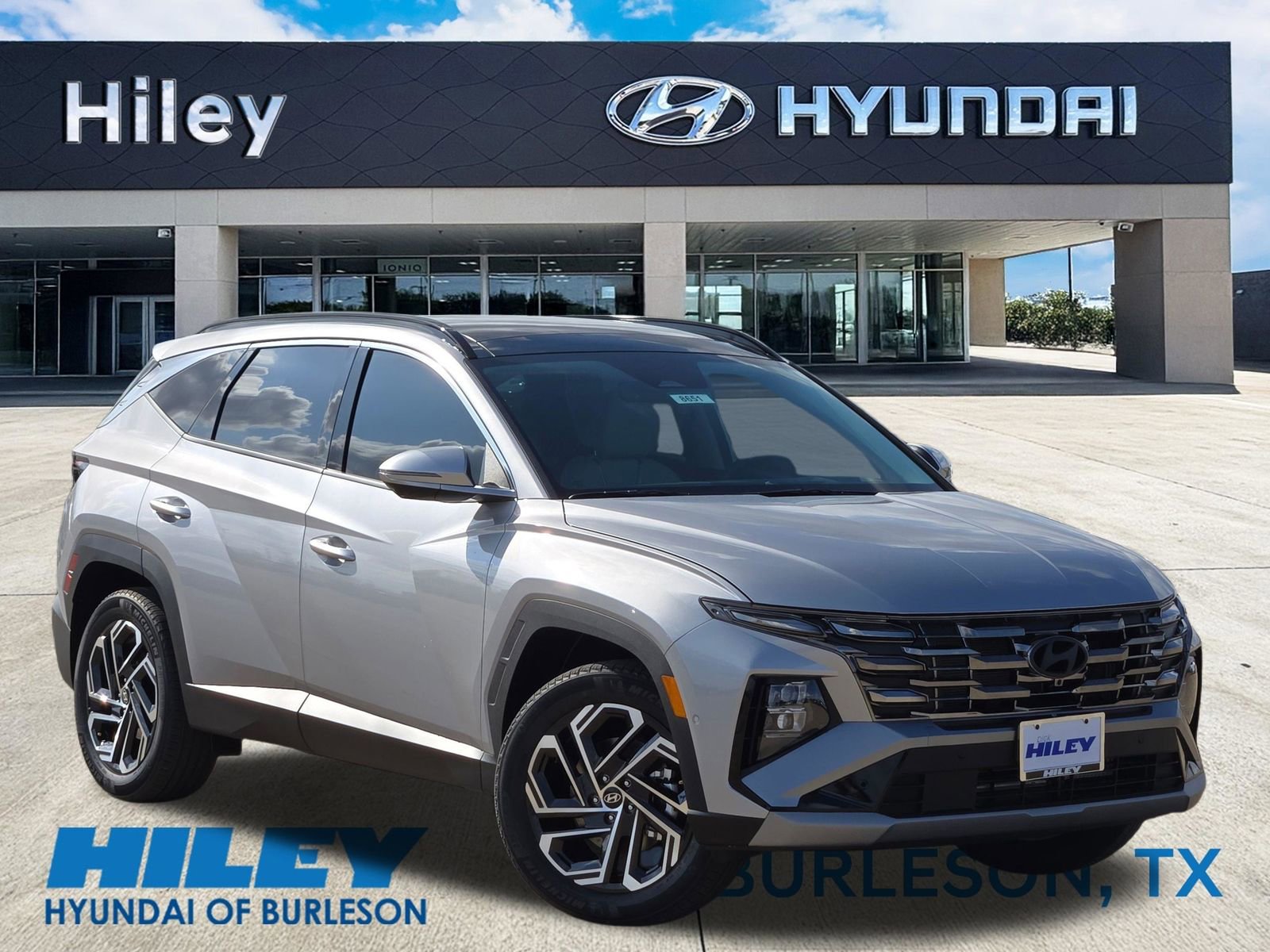 New 2026 Hyundai Tucson Limited w/ Tow & Go Package image 1