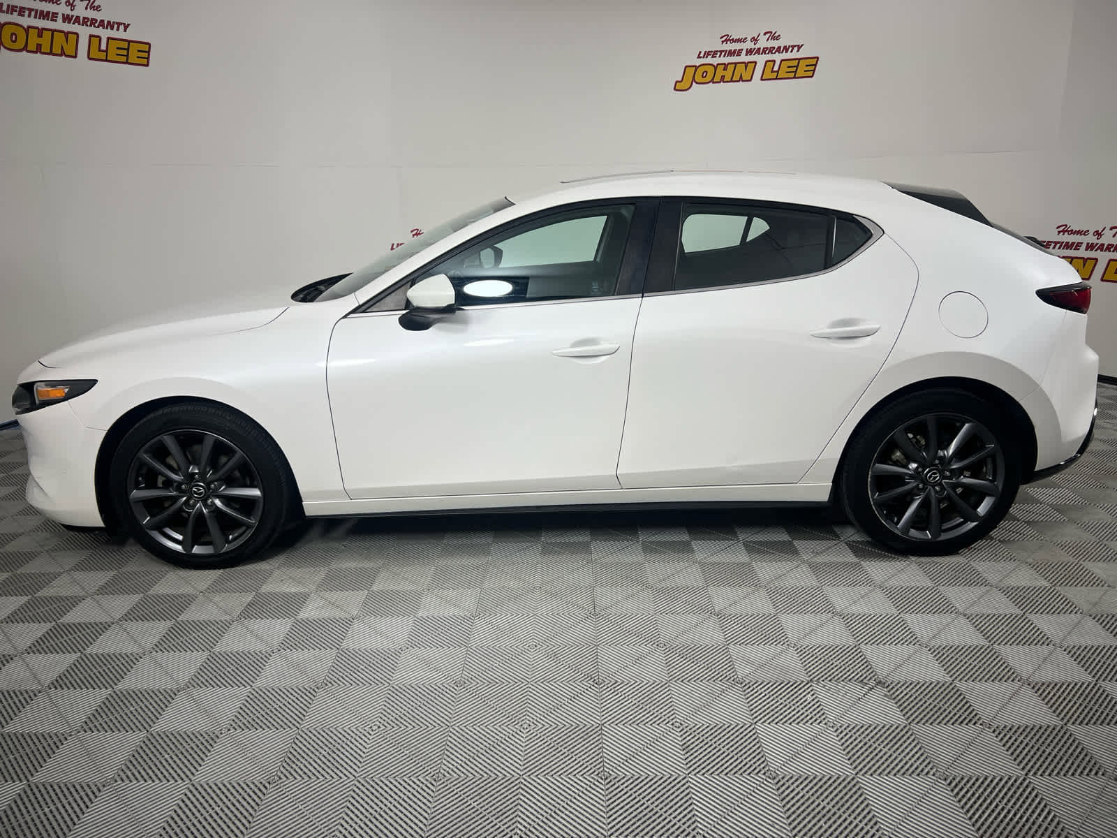 Certified 2022 MAZDA MAZDA3 s image 2