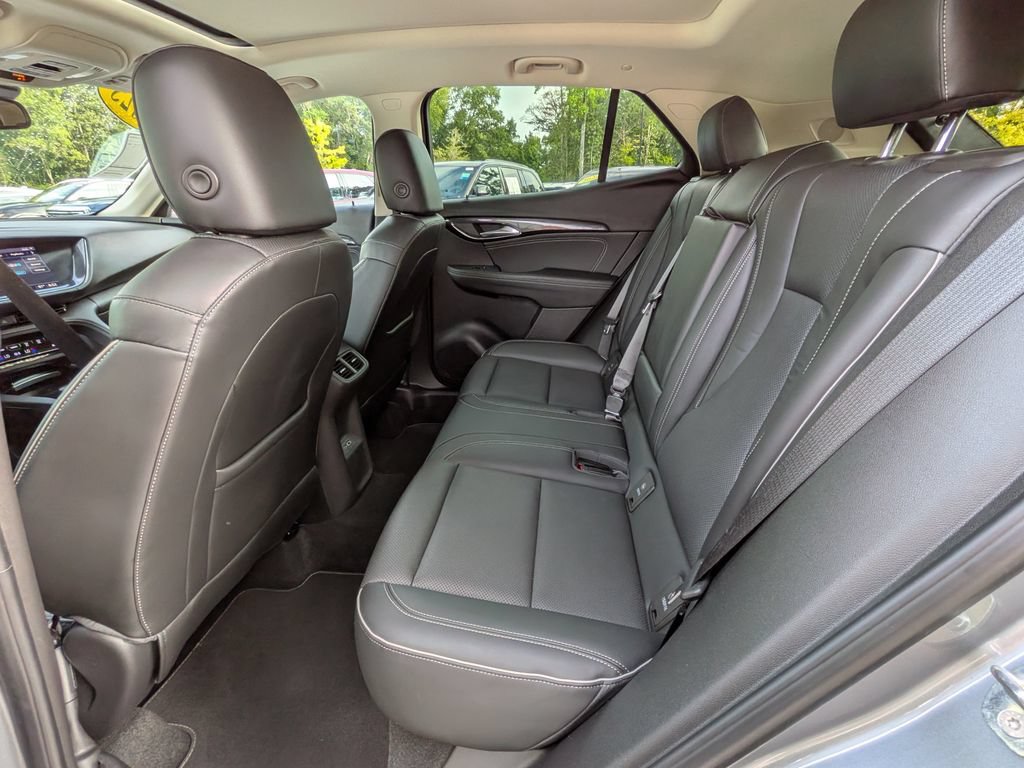 Used 2022 Buick Envision Essence w/ Technology Package I FWD image 14