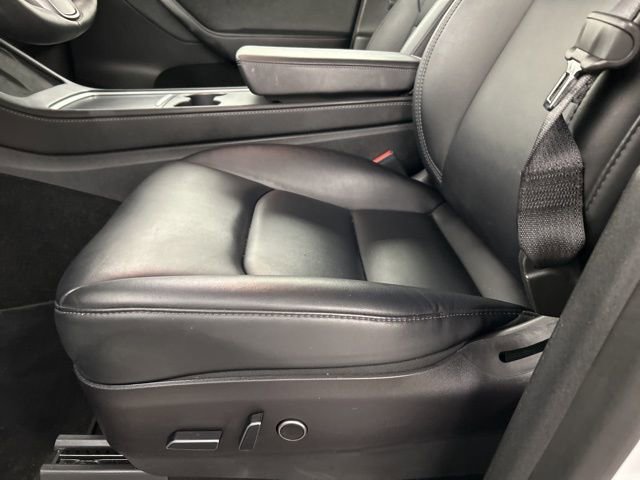 Used 2023 Tesla Model Y Long Range image 7