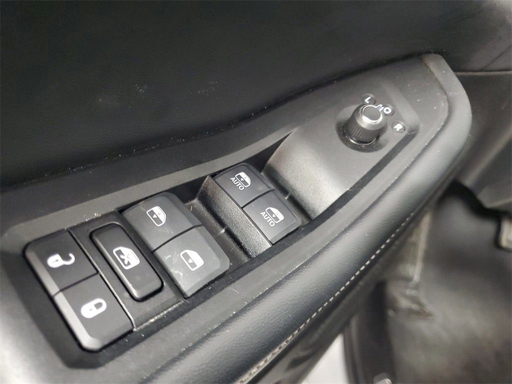 Used 2024 Jeep Grand Cherokee L Laredo image 15