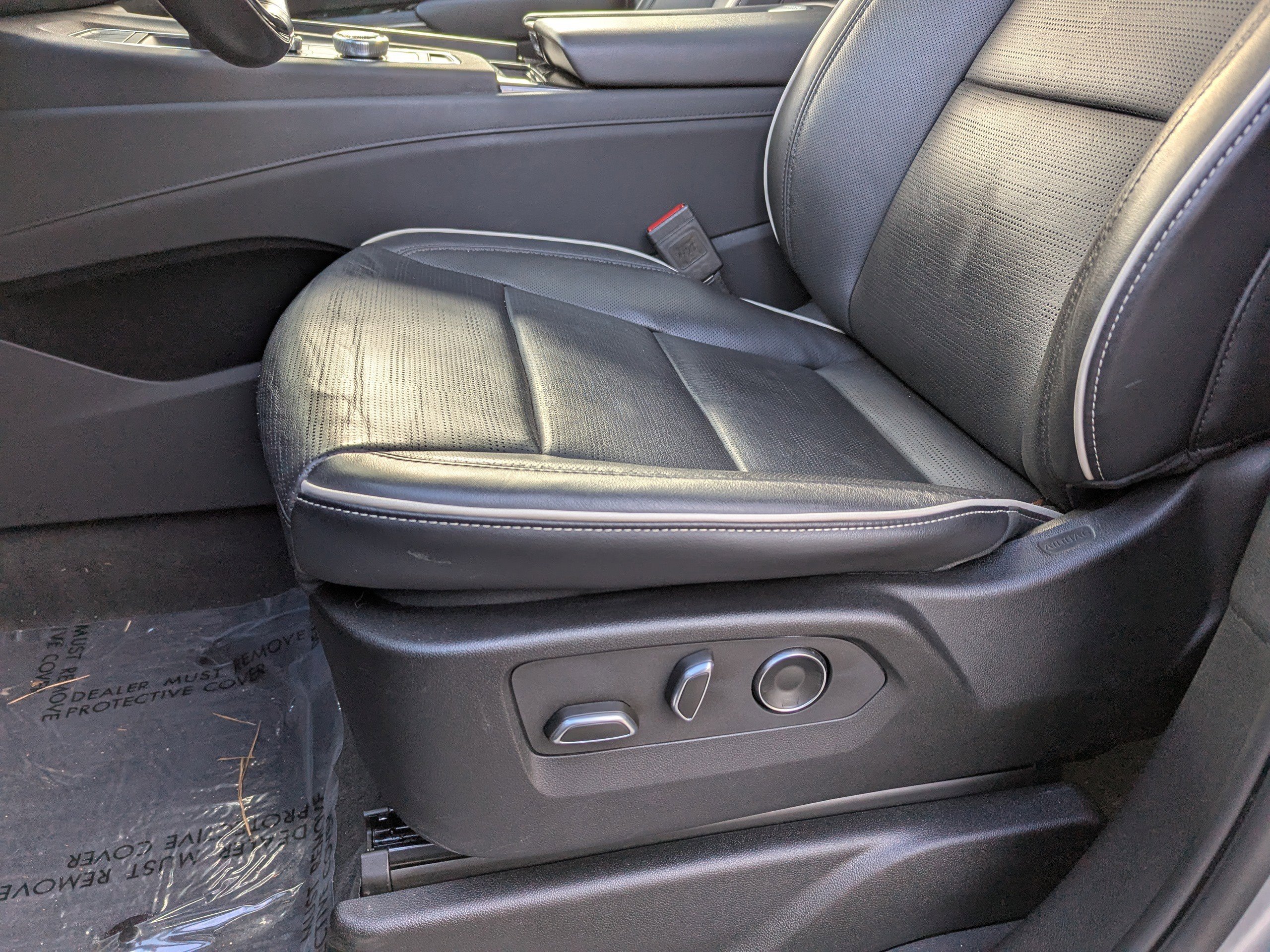 Used 2024 Cadillac Escalade Sport w/ LPO, ONYX Package image 20