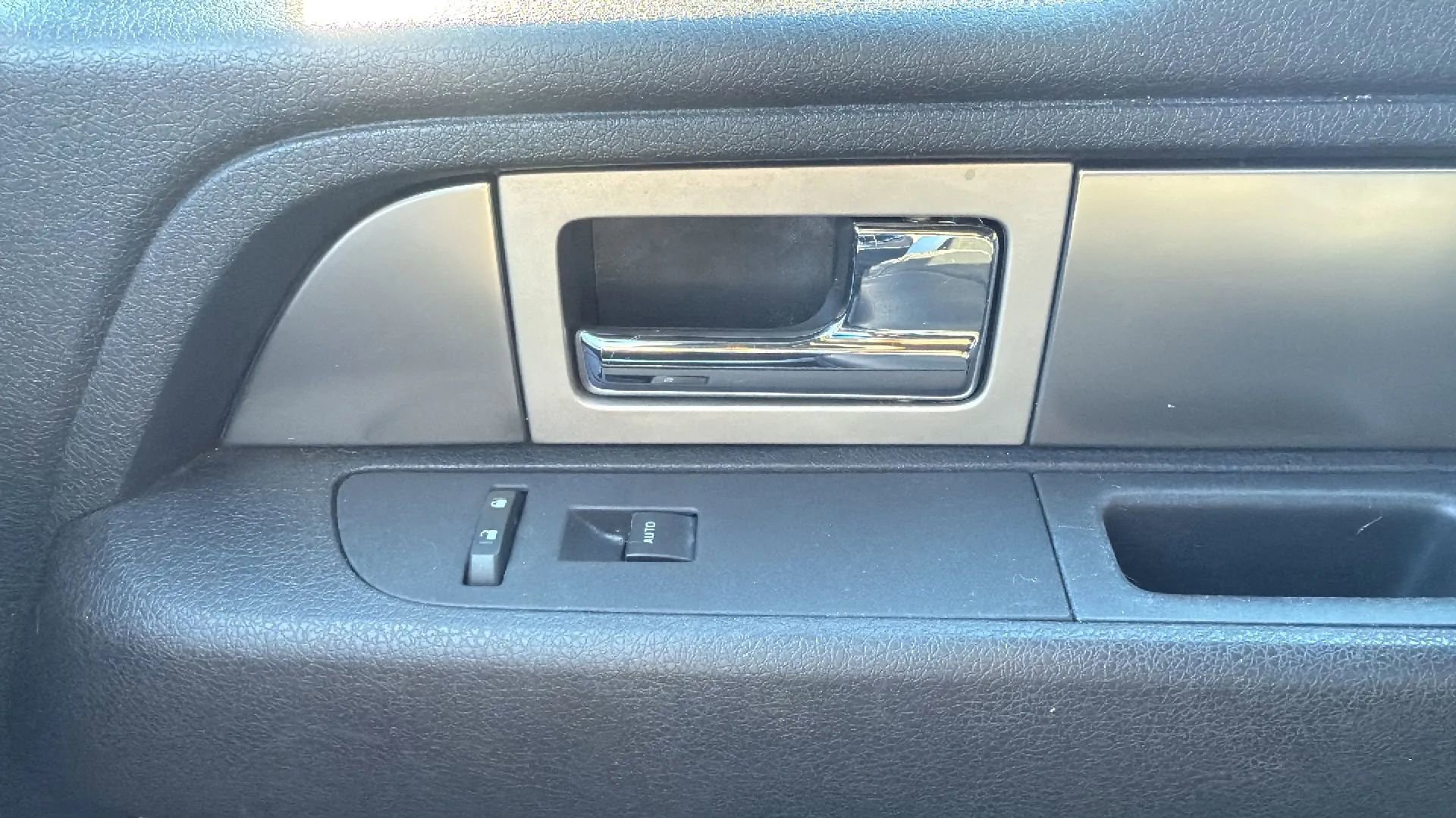 Used 2014 Ford F150 FX4 w/ Equipment Group 402A Luxury image 43