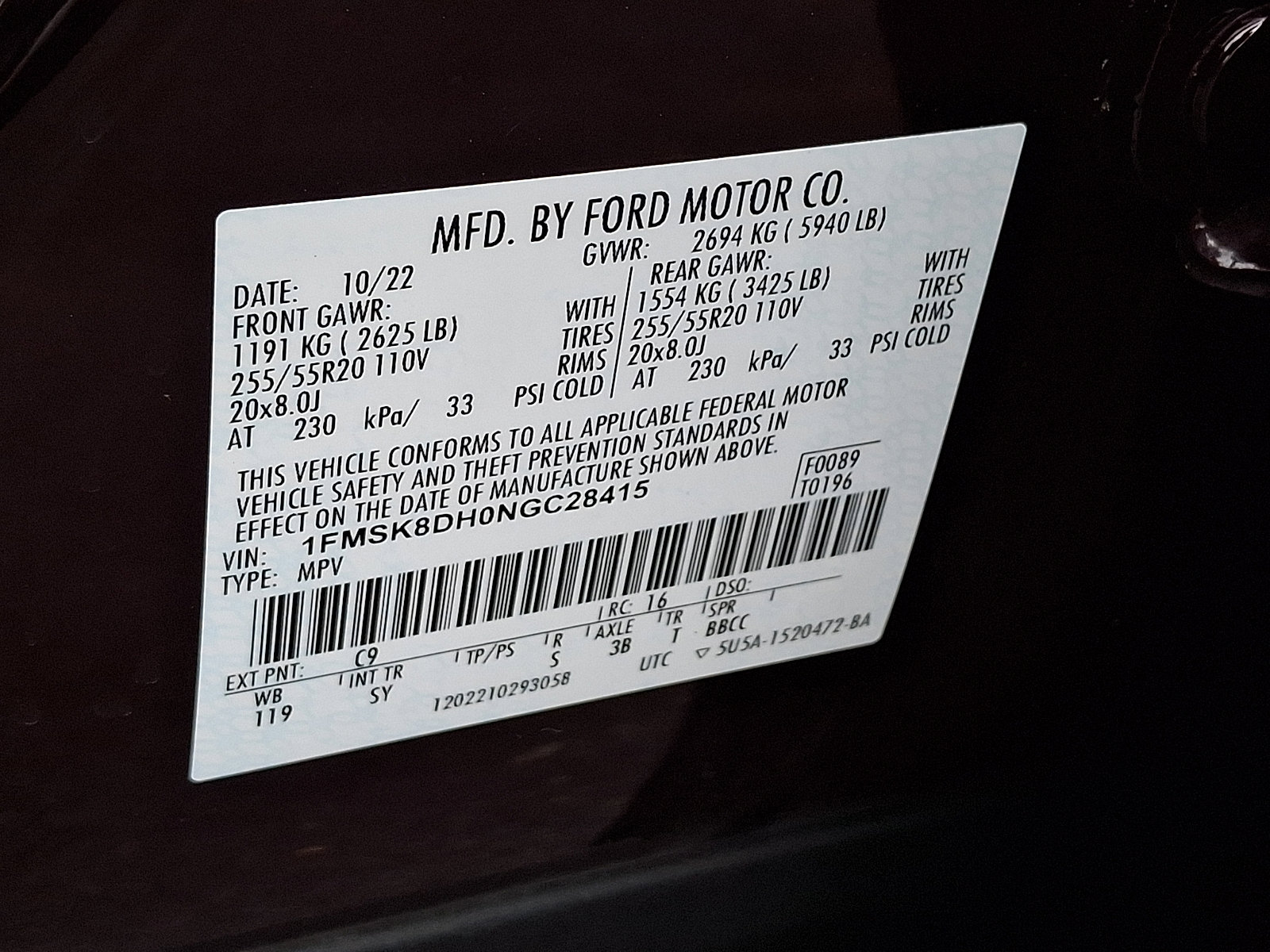 Certified 2022 Ford Explorer XLT w/ Equipment Group 202A AWD/4WD image 29