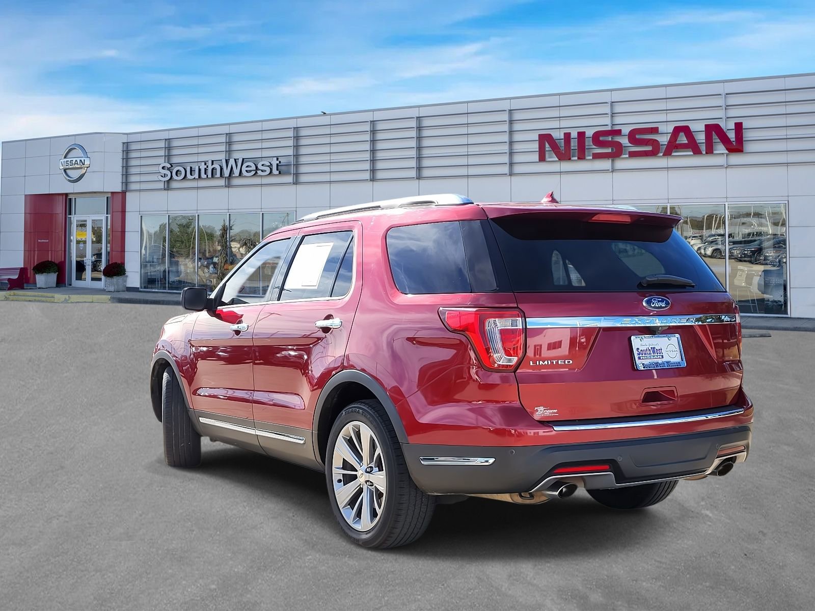 Used 2018 Ford Explorer Limited image 8